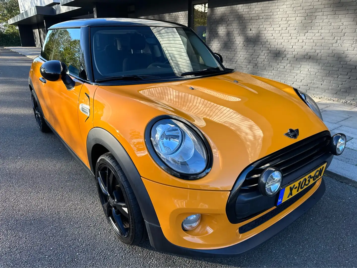 MINI One Mini 1.2 Naranja - 1