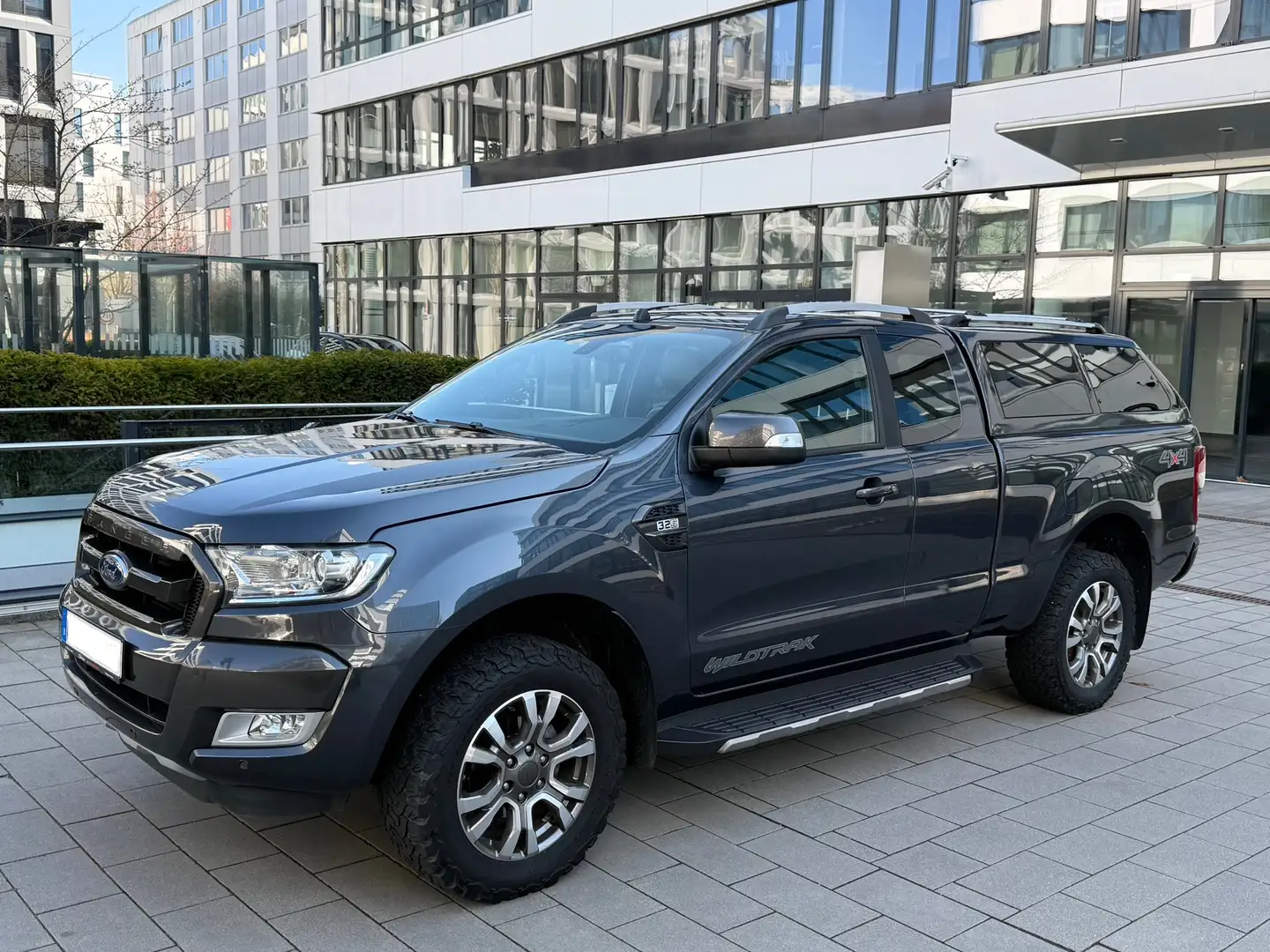 Ford Ranger Wildtrak Extrakabine 4x4 Aut. Standheizung. Navi. Gris - 1