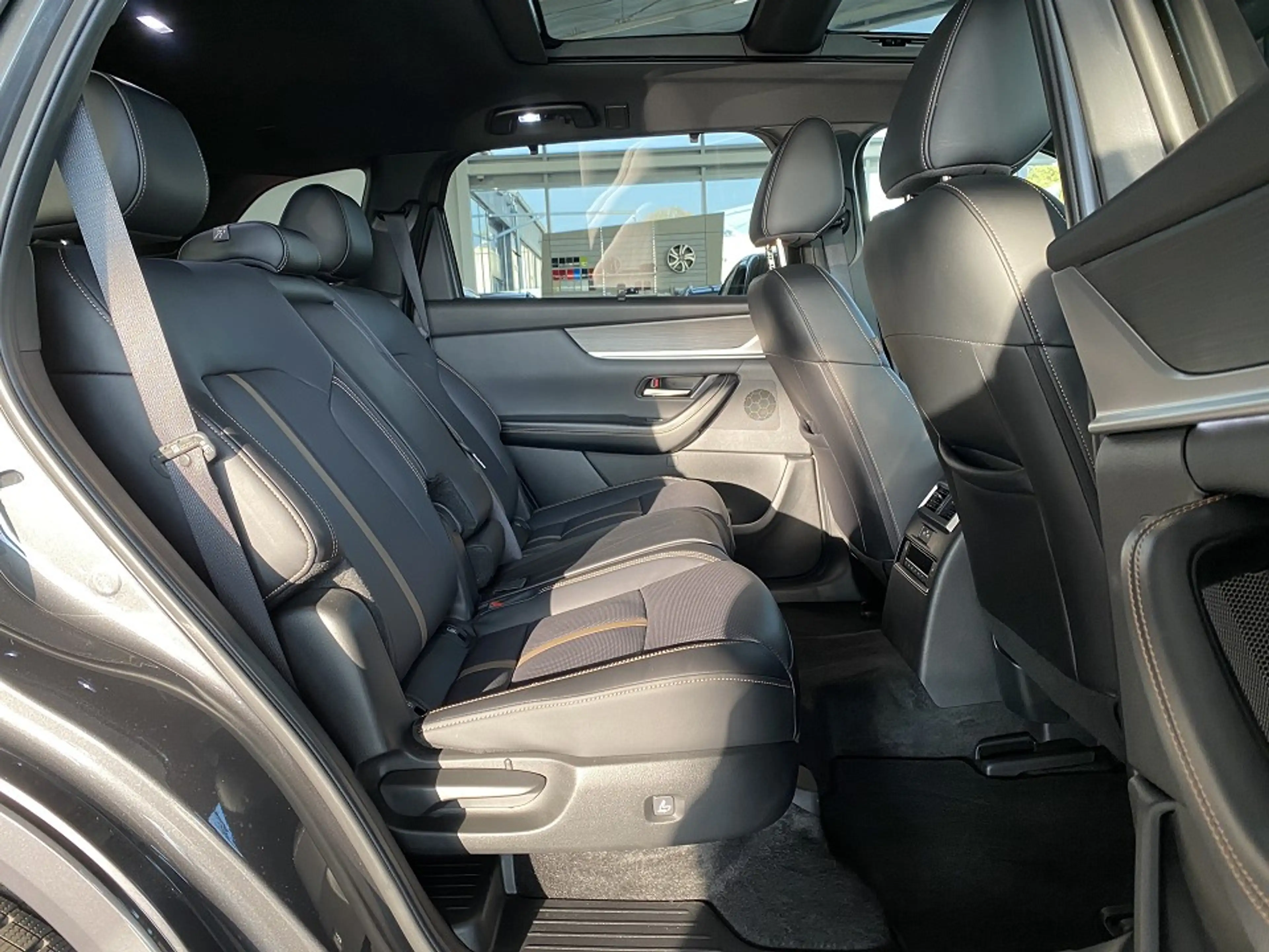 Mazda CX-80 2.5 PHEV Homura Plus Garantie 03.2031 Navi, Matrix — photo 6