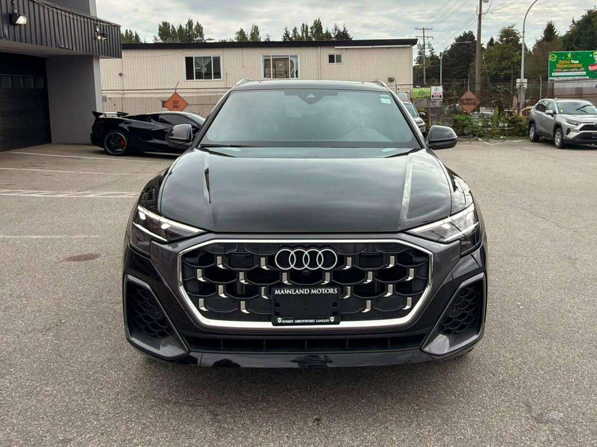 2025 Audi Q8