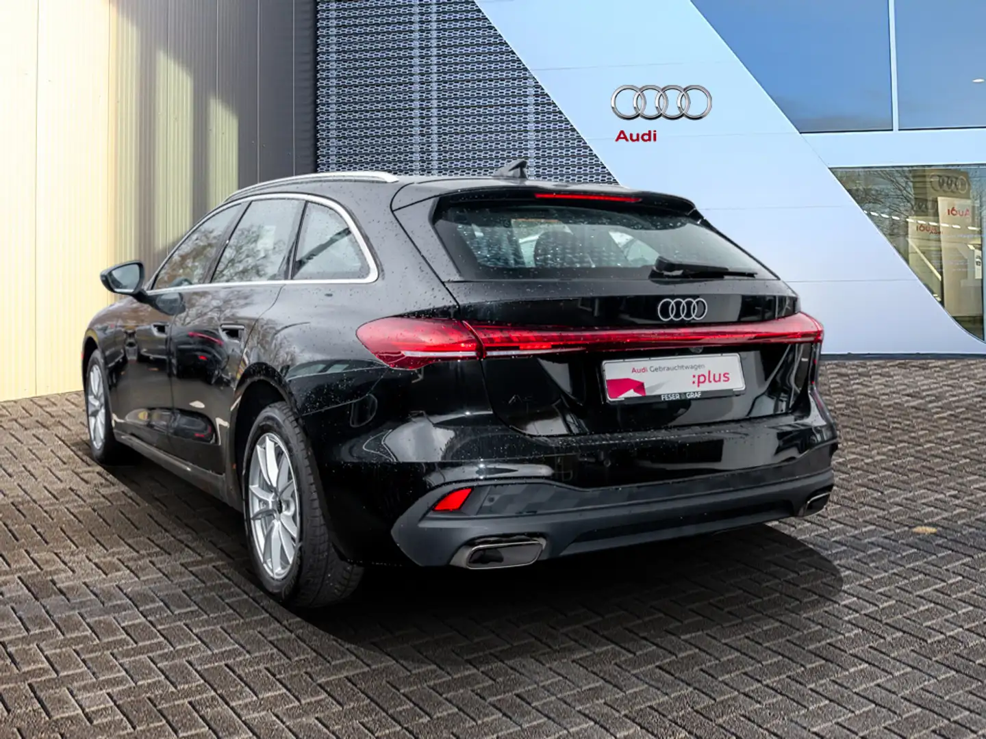 Audi A5 Avant TFSI /LED/Leder/Navi/Kamera Schwarz - 2