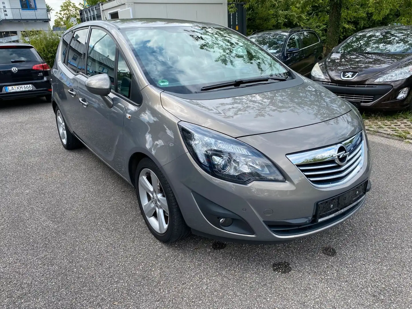 Opel Meriva B Innovation Servopumpe defekt Marrón - 1