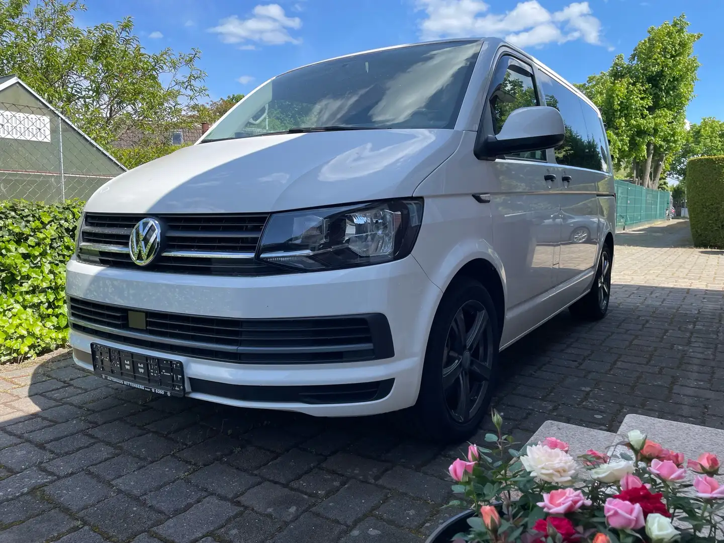 Volkswagen T6 Caravelle - 1