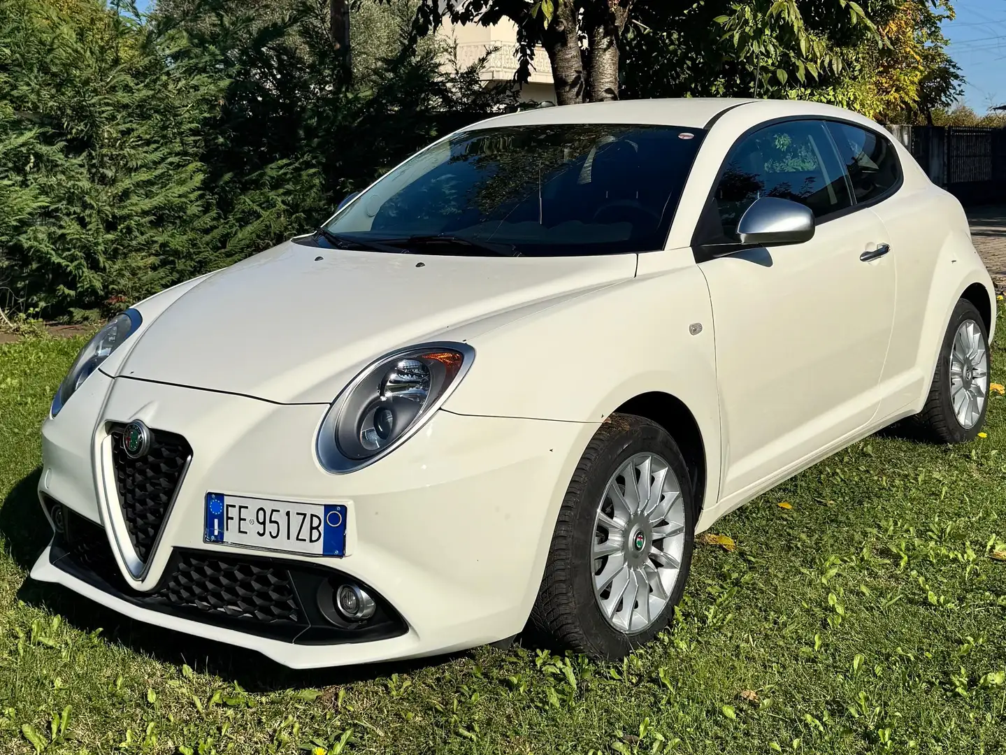 Alfa Romeo MiTo MiTo 2013 1.4 Super 78cv Bílá - 1