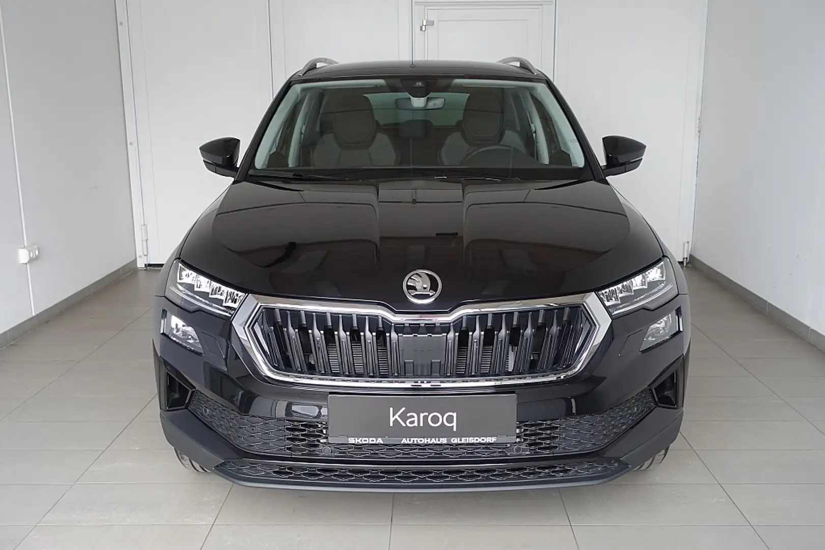 Skoda Karoq 1,0 TSI Selection Schwarz - 2