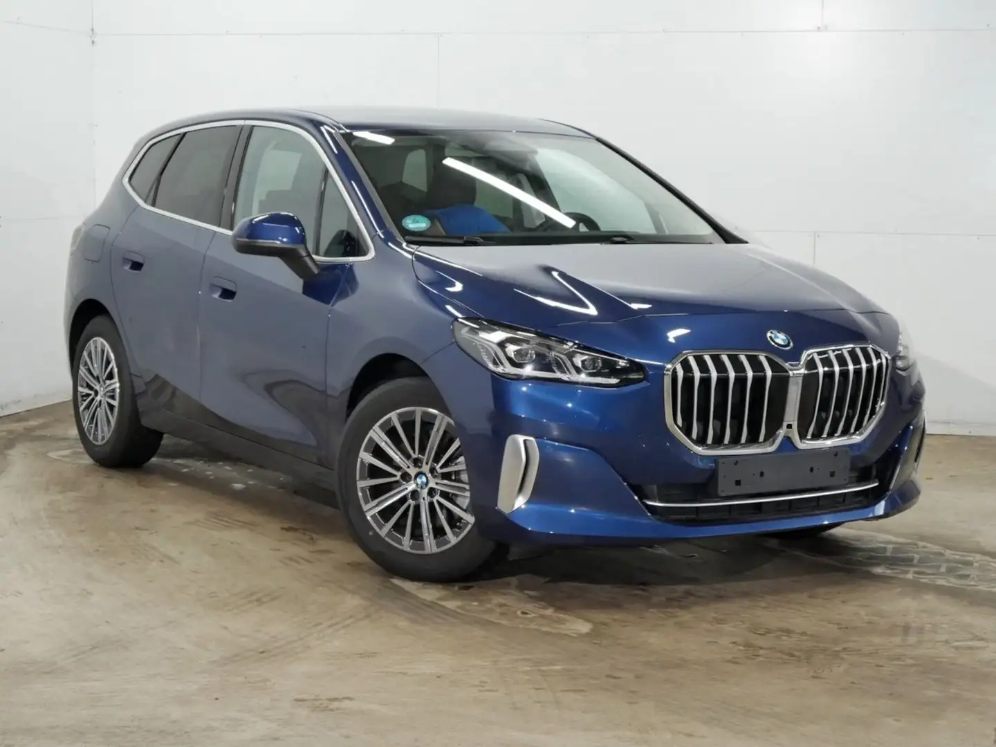 BMW 220 i LuxuryLine HeadUp ACC 360°Ka Blau - 2