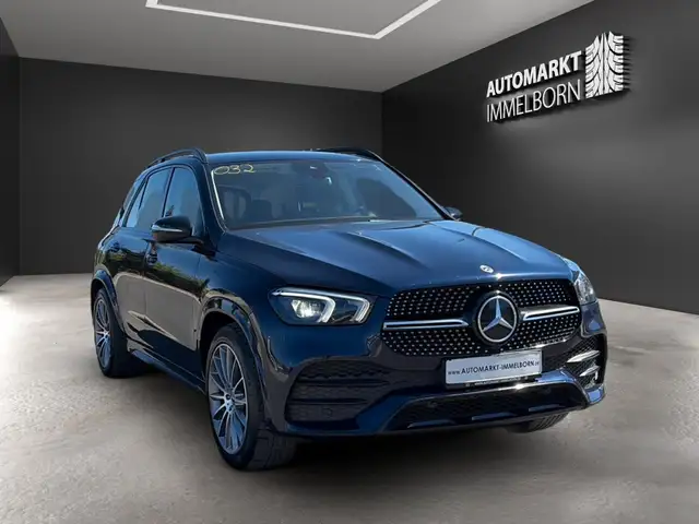 Mercedes-Benz Gle view 2