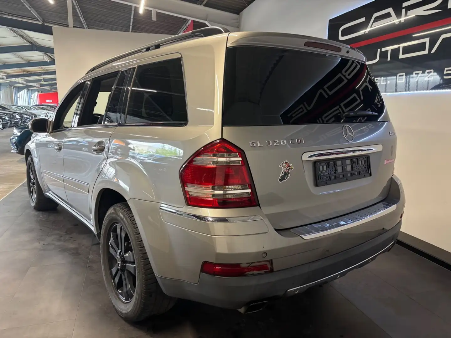 Mercedes-Benz GL 320 CDI 4Matic**7-Sitzer** Auriu - 2