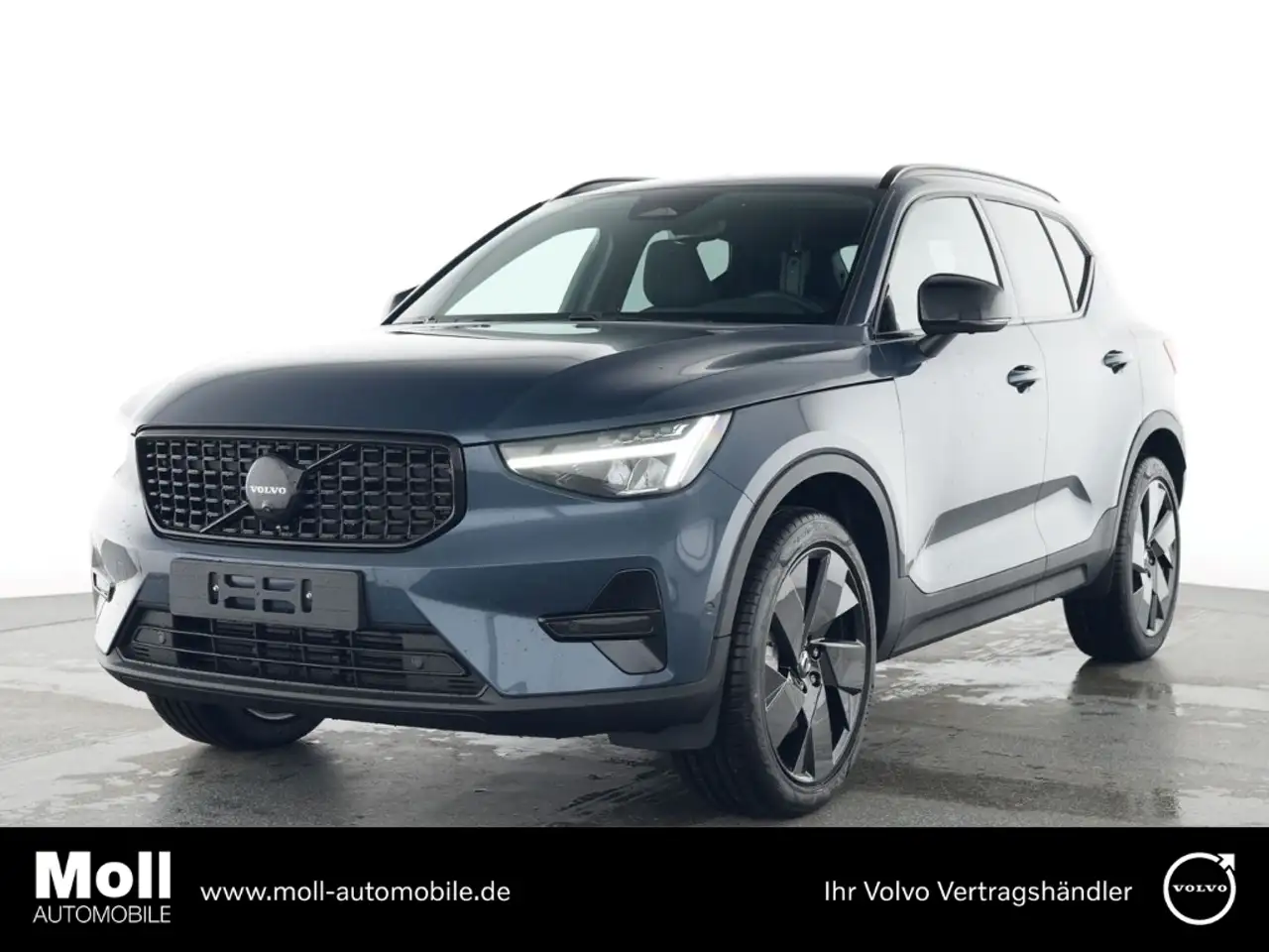 Volvo XC40 Plus Black Edition 2WD StandHZG Digitales Cockpit — миниатюра 1