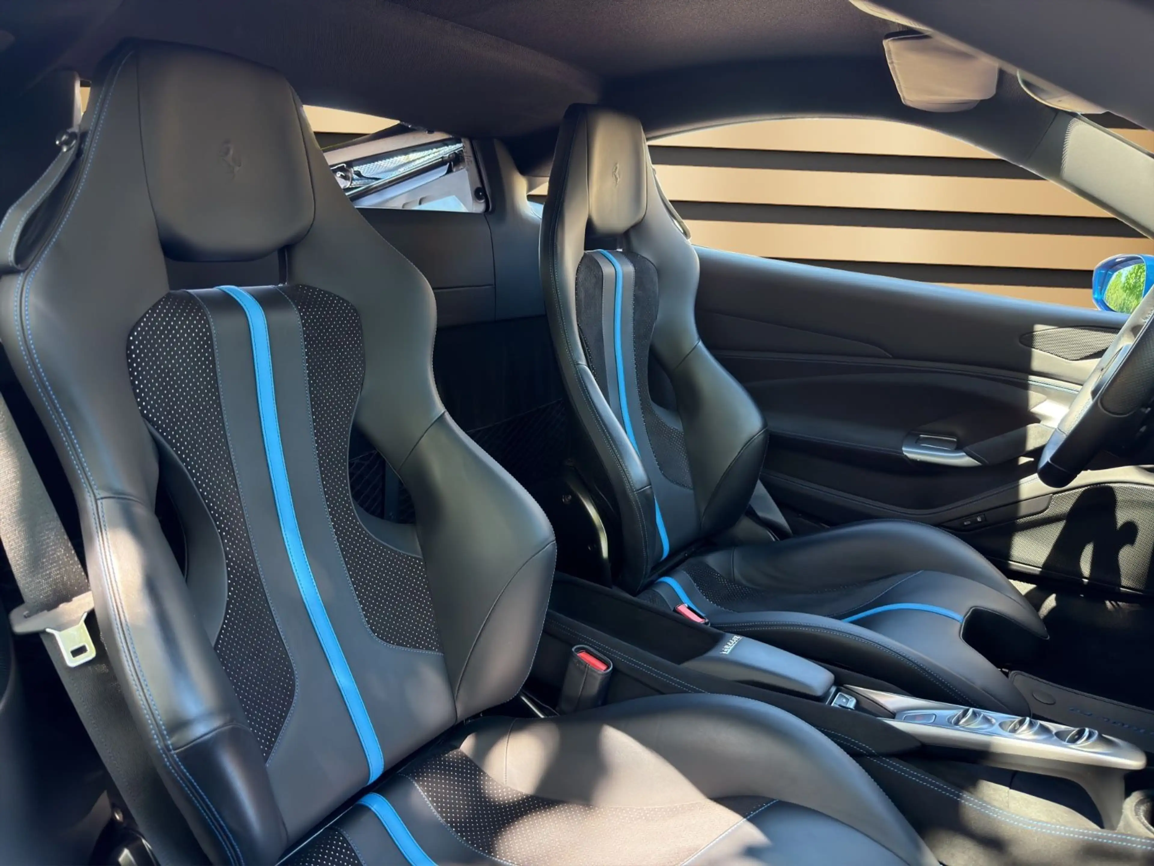 Ferrari F8 Tributo RacingSeats/Lift/JBL/PassengerDisplay — photo 13
