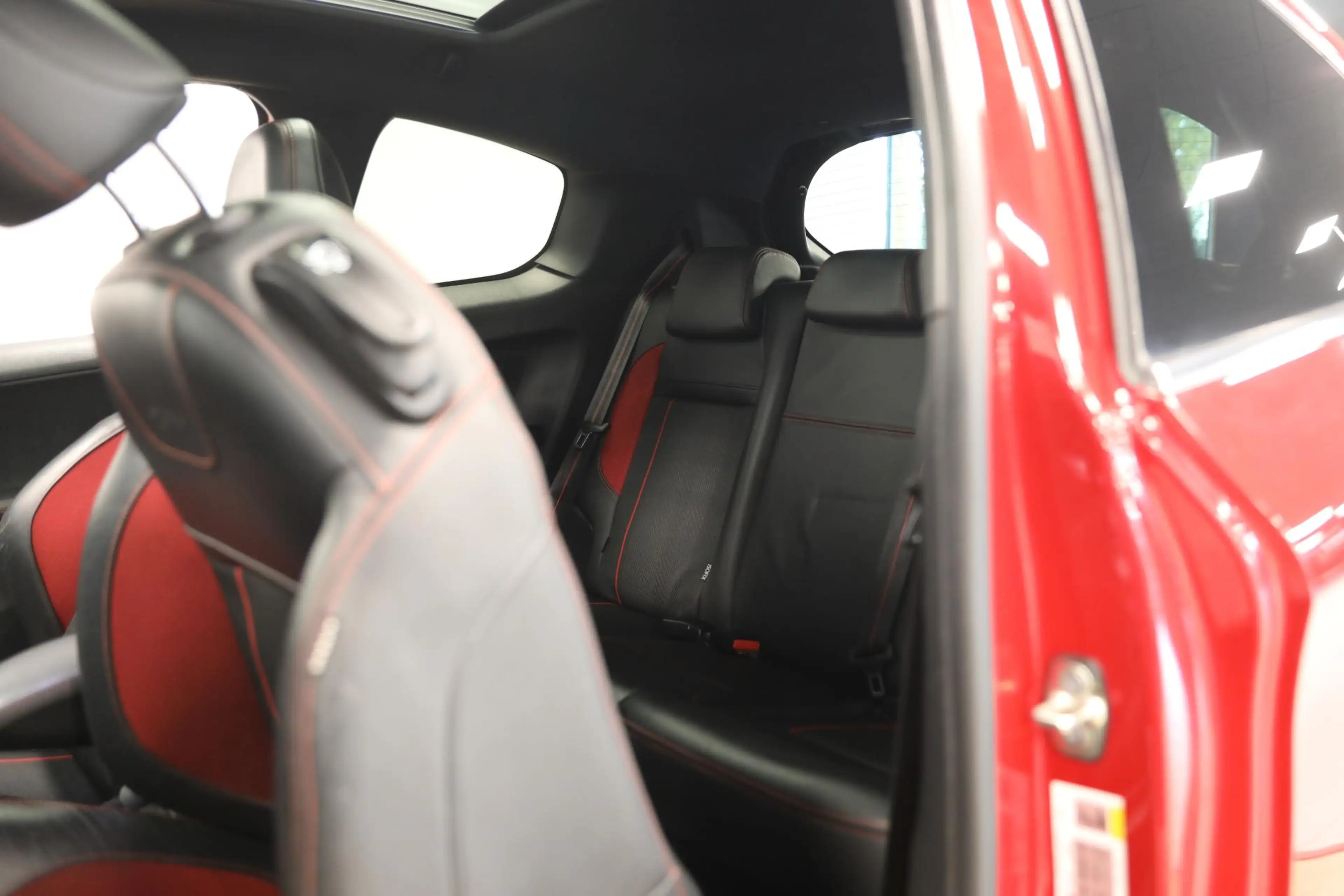Peugeot 208 1.6 THP GTi | PANO DAK | — photo 4