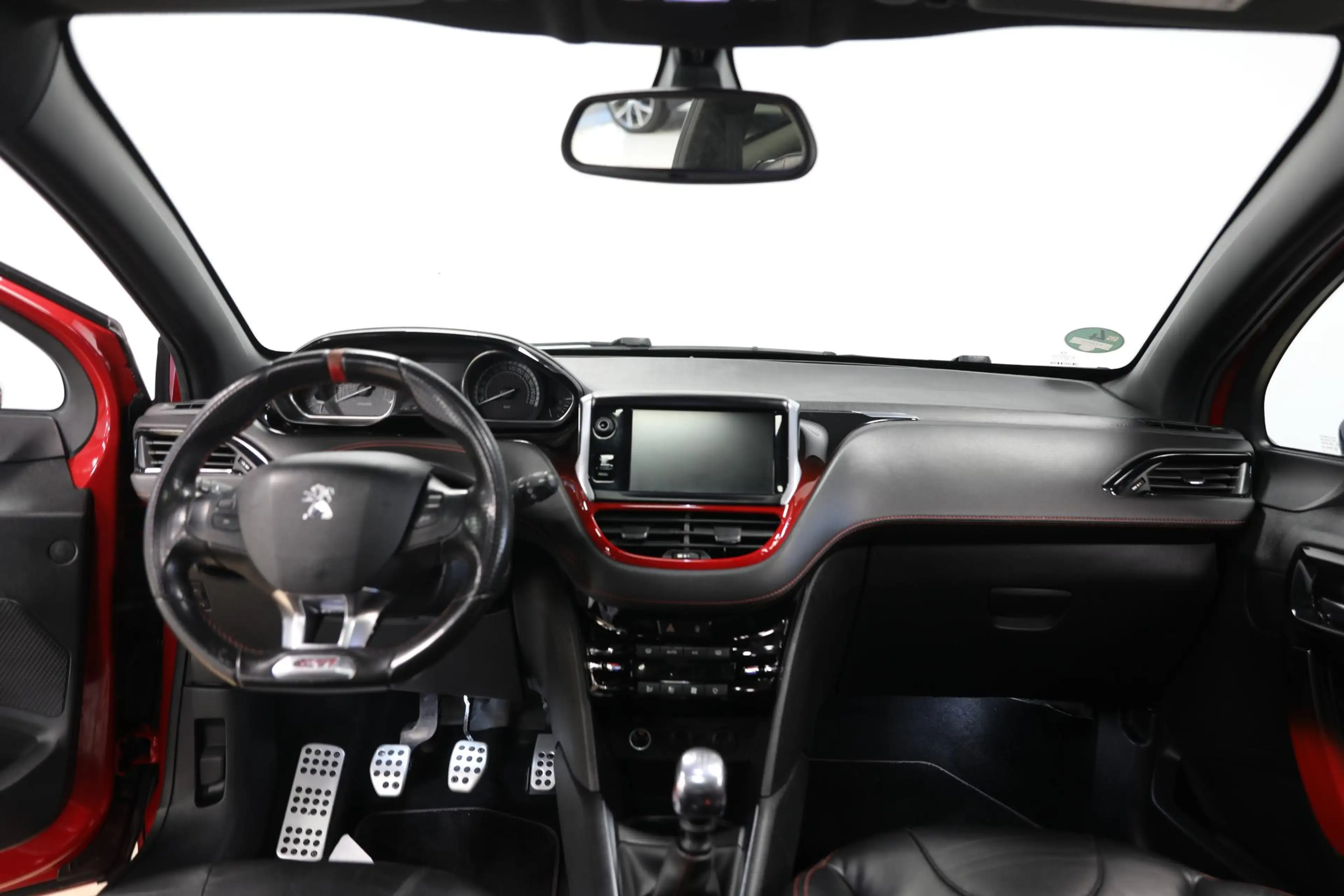 Peugeot 208 1.6 THP GTi | PANO DAK | — photo 6
