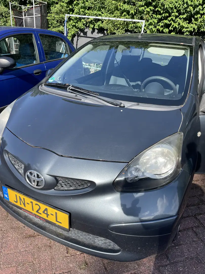 Toyota Aygo 1.0-12V ingeruild/tijdgebrek meenem prijs Grijs - 2