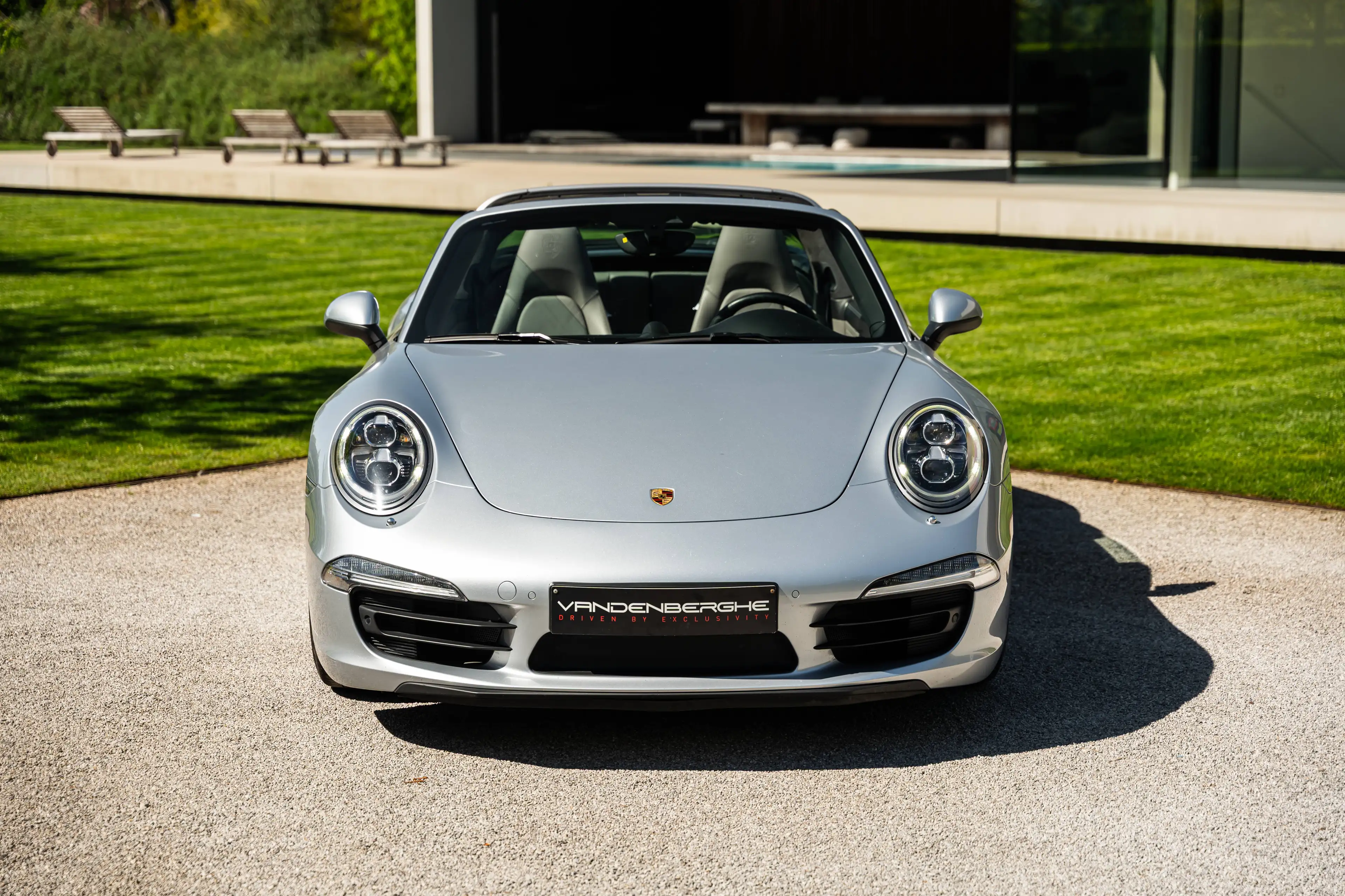 Porsche 991 .1 TARGA 4 / BI-COLOR / PDLS+ / PASM / CHRONO / BOSE / 14-WAY — photo 2