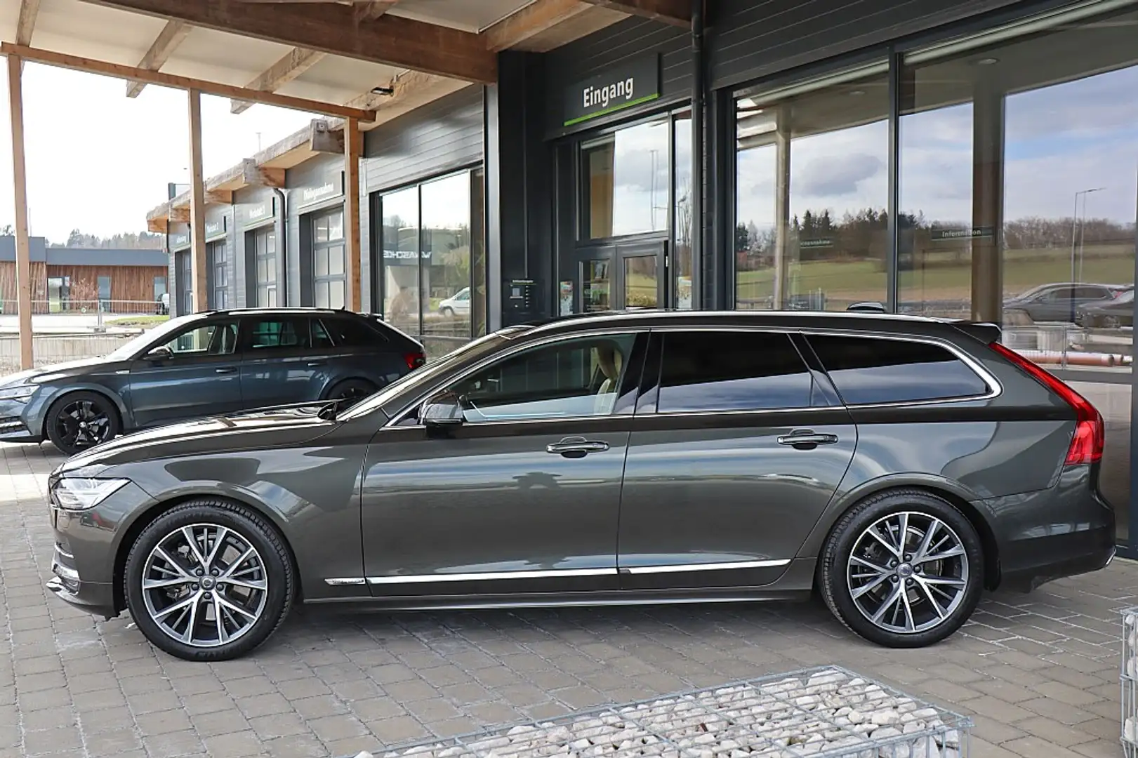 Volvo V90 T5 Inscription Geartronic AHK schwenkbar, ACC, ... Grau - 2
