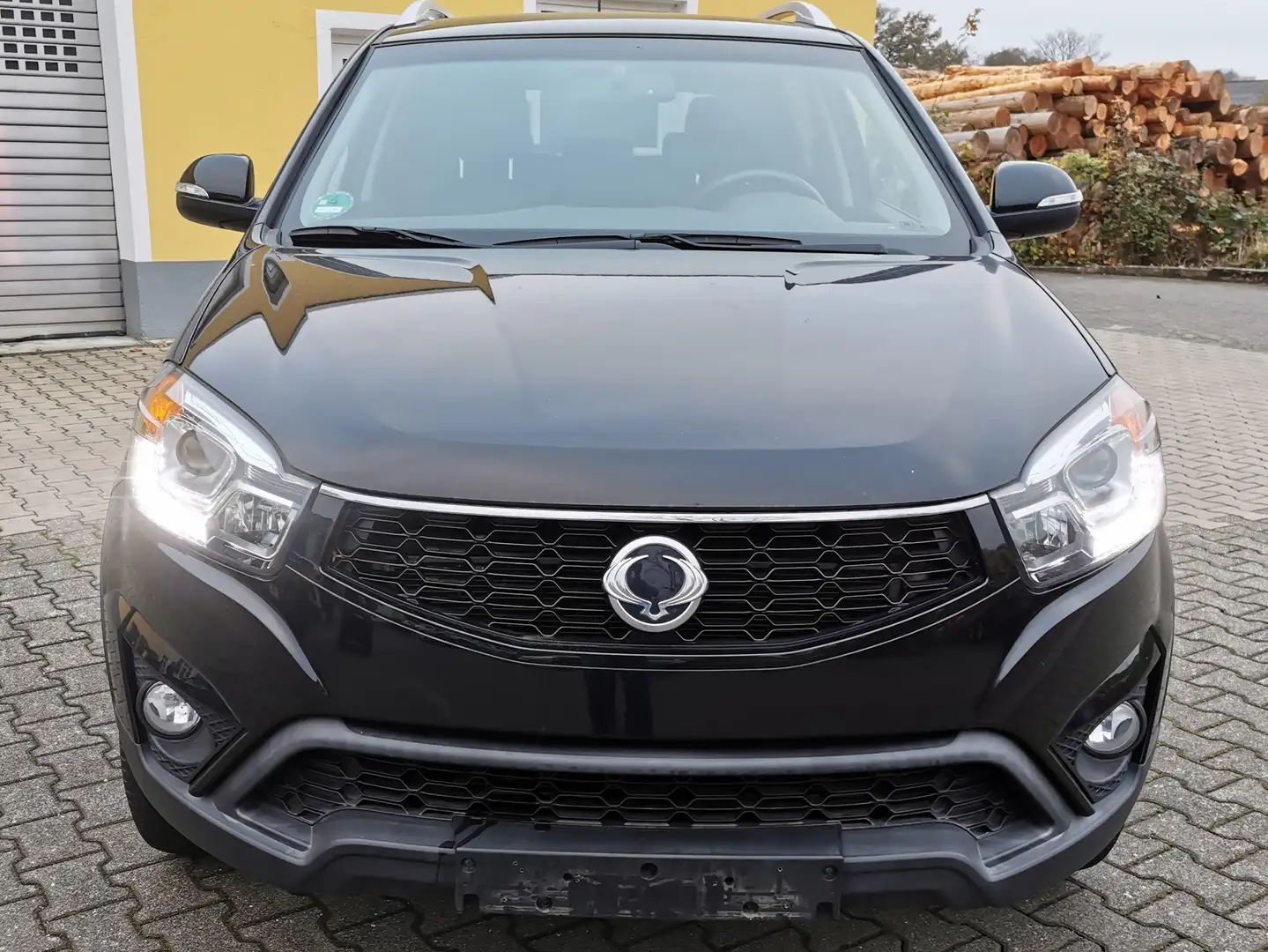 SsangYong Korando Crystal 4x2 *Automatik *Leder *Klima ... Noir - 2