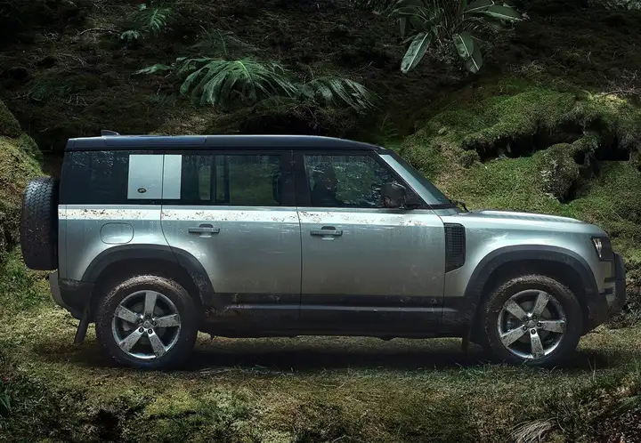 Land Rover Defender 2022, foto 22