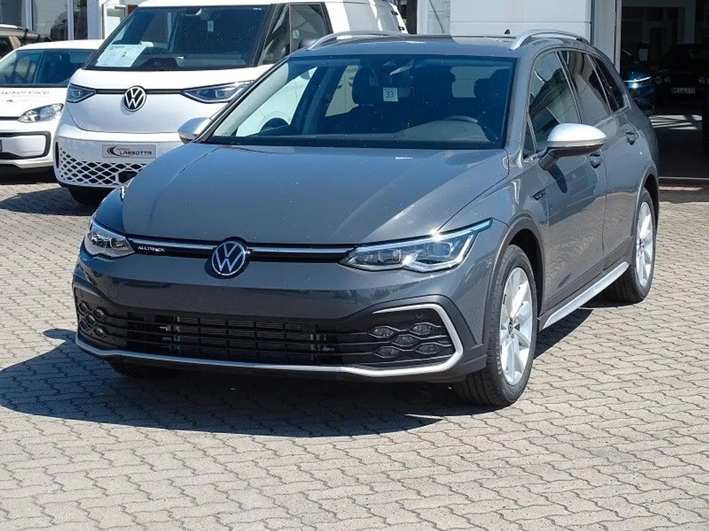 Volkswagen Golf Variant 2.0 TDI DSG Alltrack 4Motion / AHZV Grau - 2
