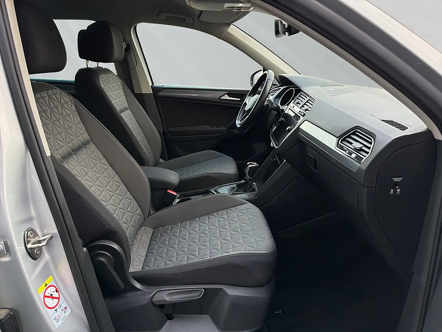 Volkswagen Tiguan 2,0 TDI Life DSG Silber - 2