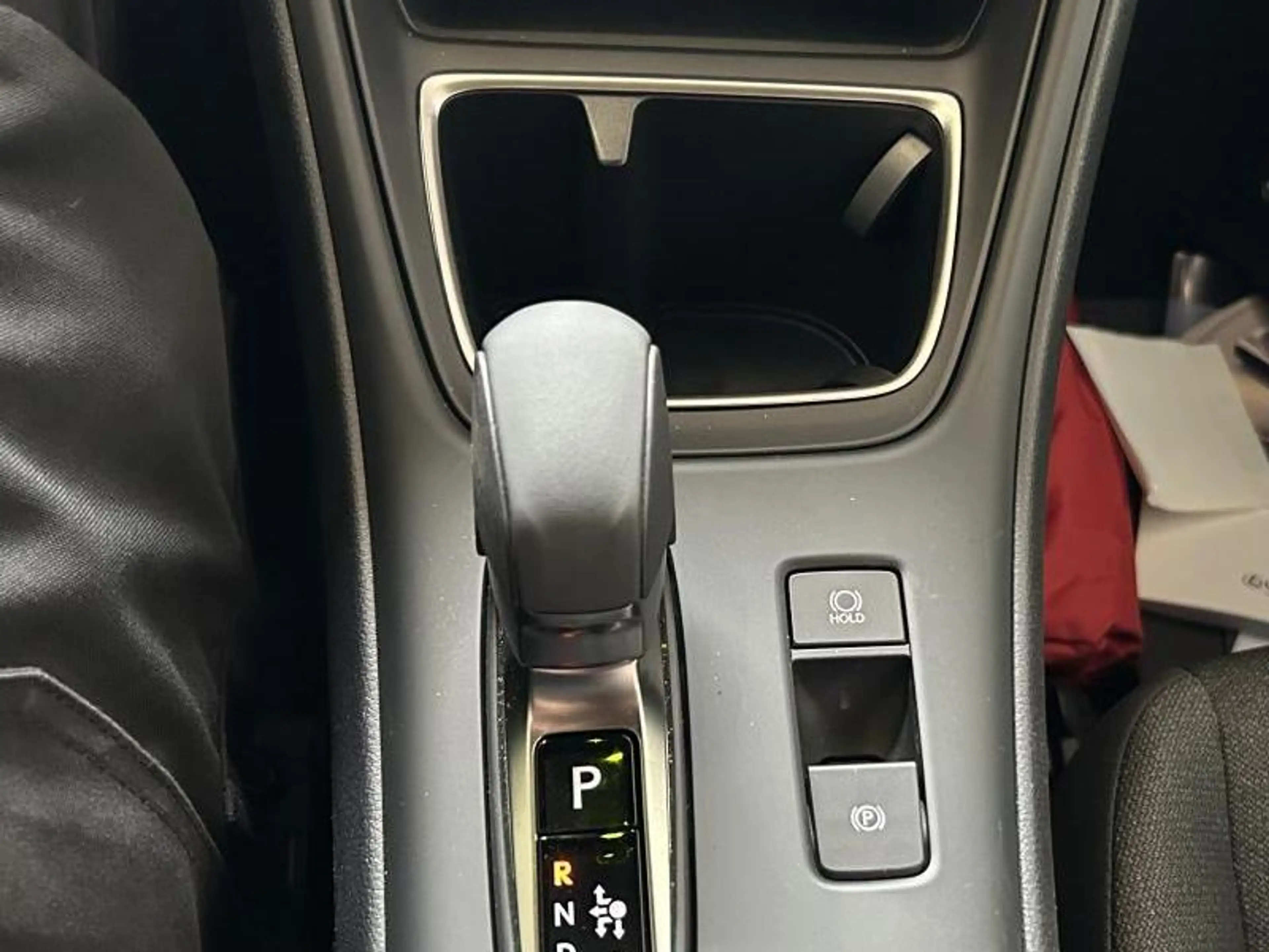 Lexus LBX Base — photo 9