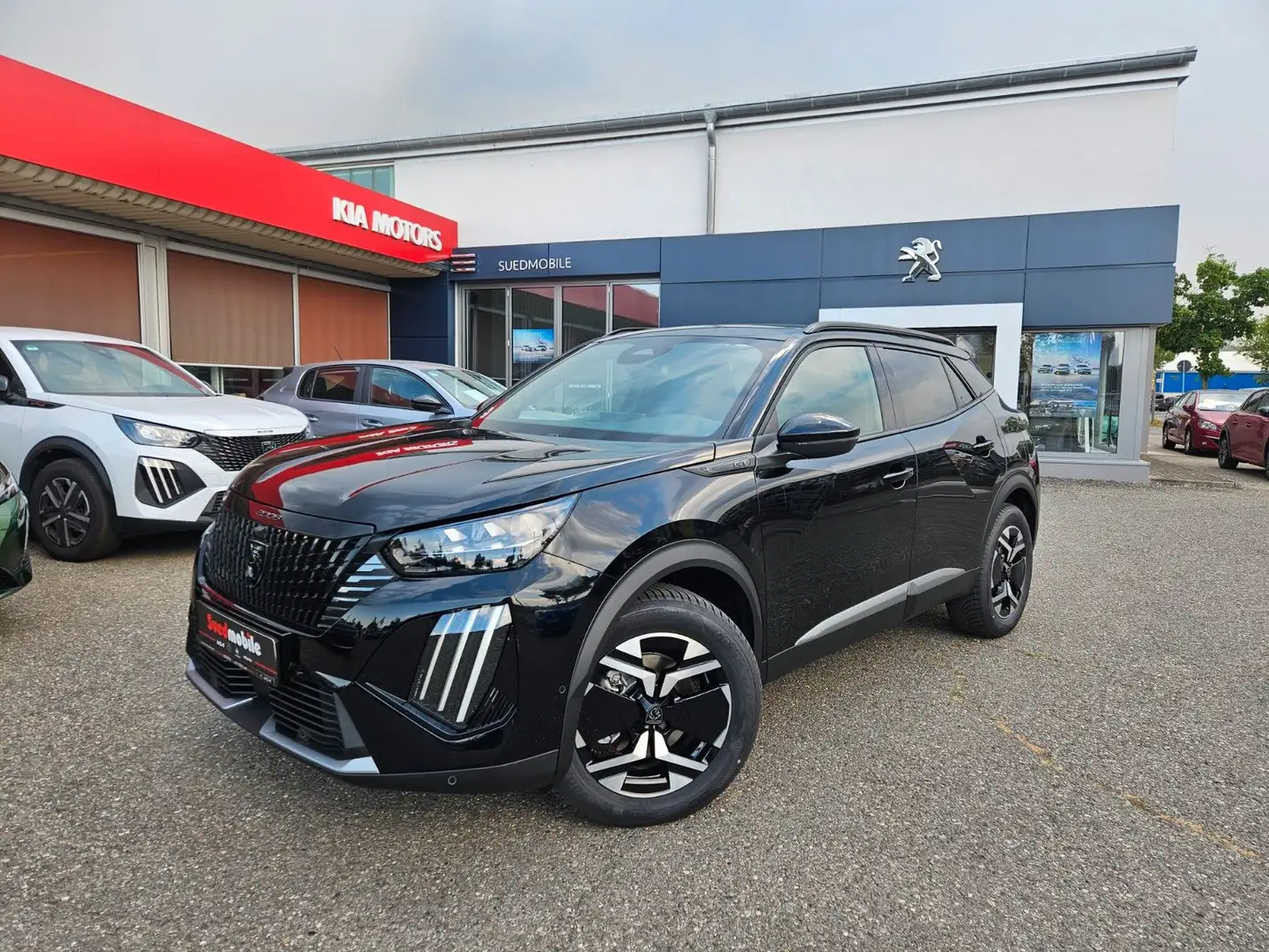 Peugeot 2008 Hybrid 145 e-DSC GT Schwarz - 2