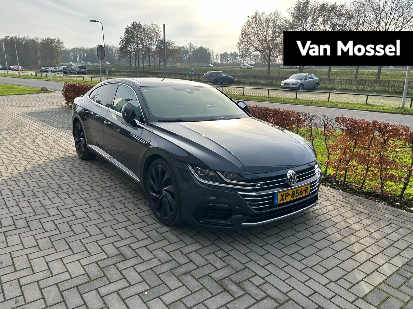 Volkswagen Arteon 1.5 TSI Business R AUTOMAAT | PANORAMADAK | ADAPTI Gris - 1
