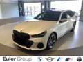 BMW 520 i M-Sport PRO Sommer19'' PANO AHK ICONIC AdLED H/K Weiß - thumbnail 1