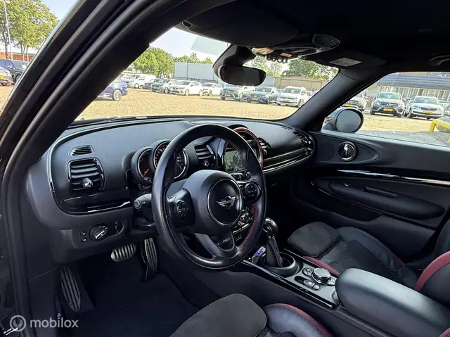 Mini Clubman view 11