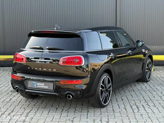 Mini Clubman view 3