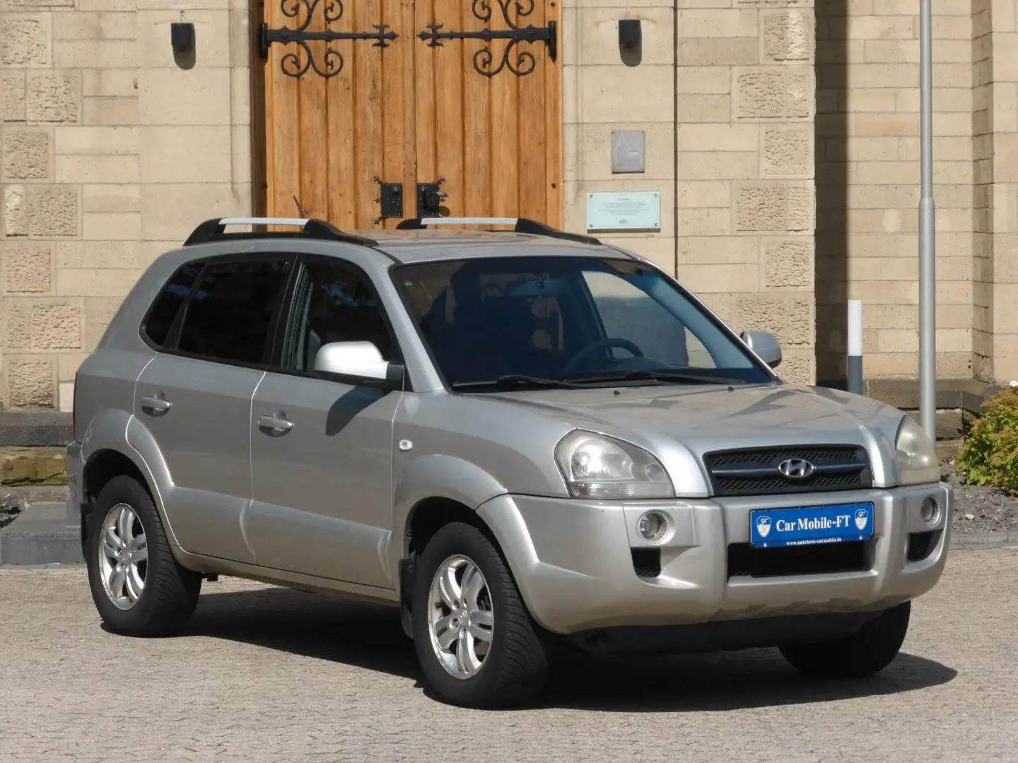 Hyundai TUCSON 2.0*KLIMA*AHK*ALU*ALLWETTER BEREIFT* Argent - 1