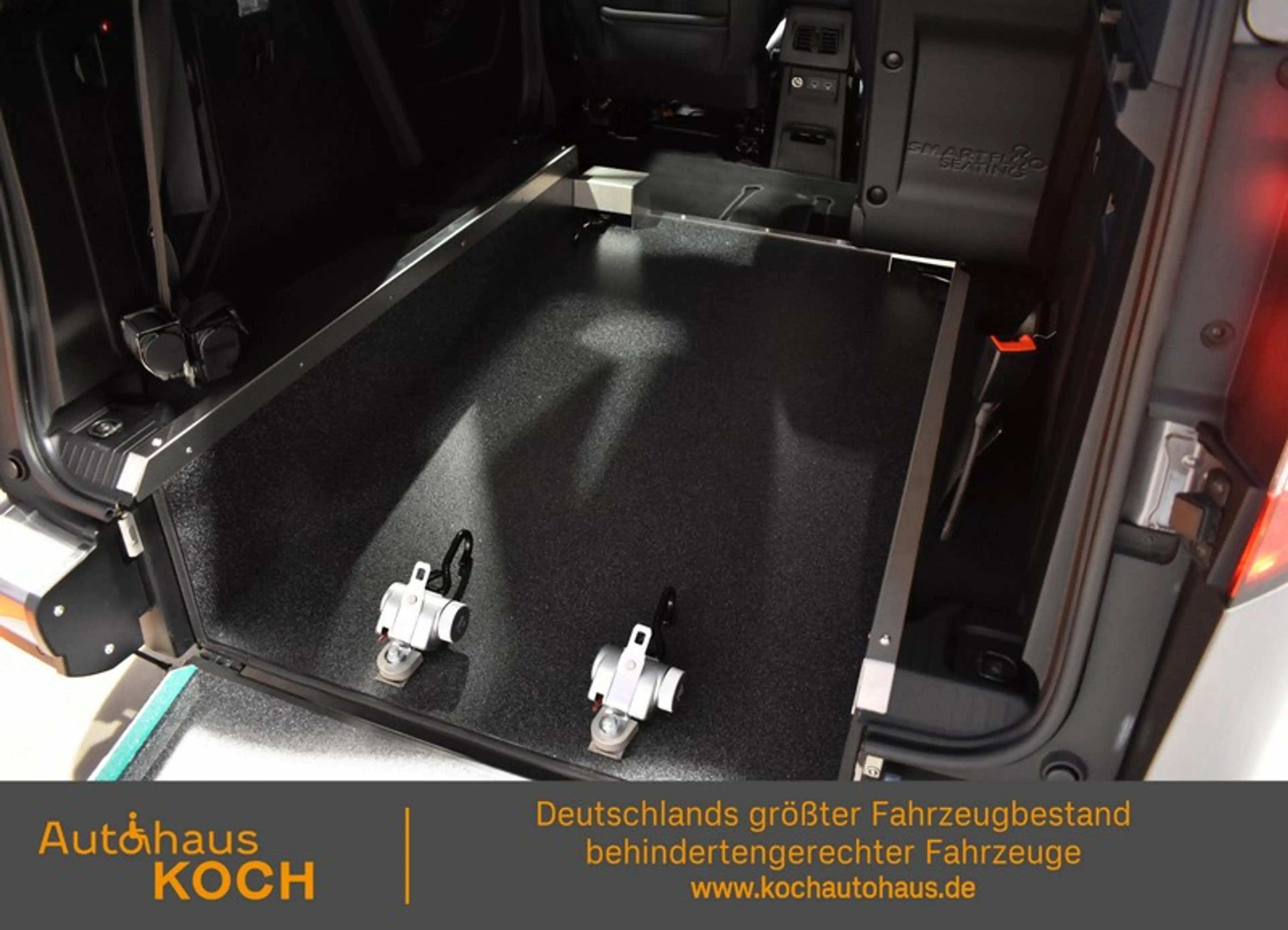 Mercedes-Benz T-Class 180 Style rollstuhlgerecht — photo 8