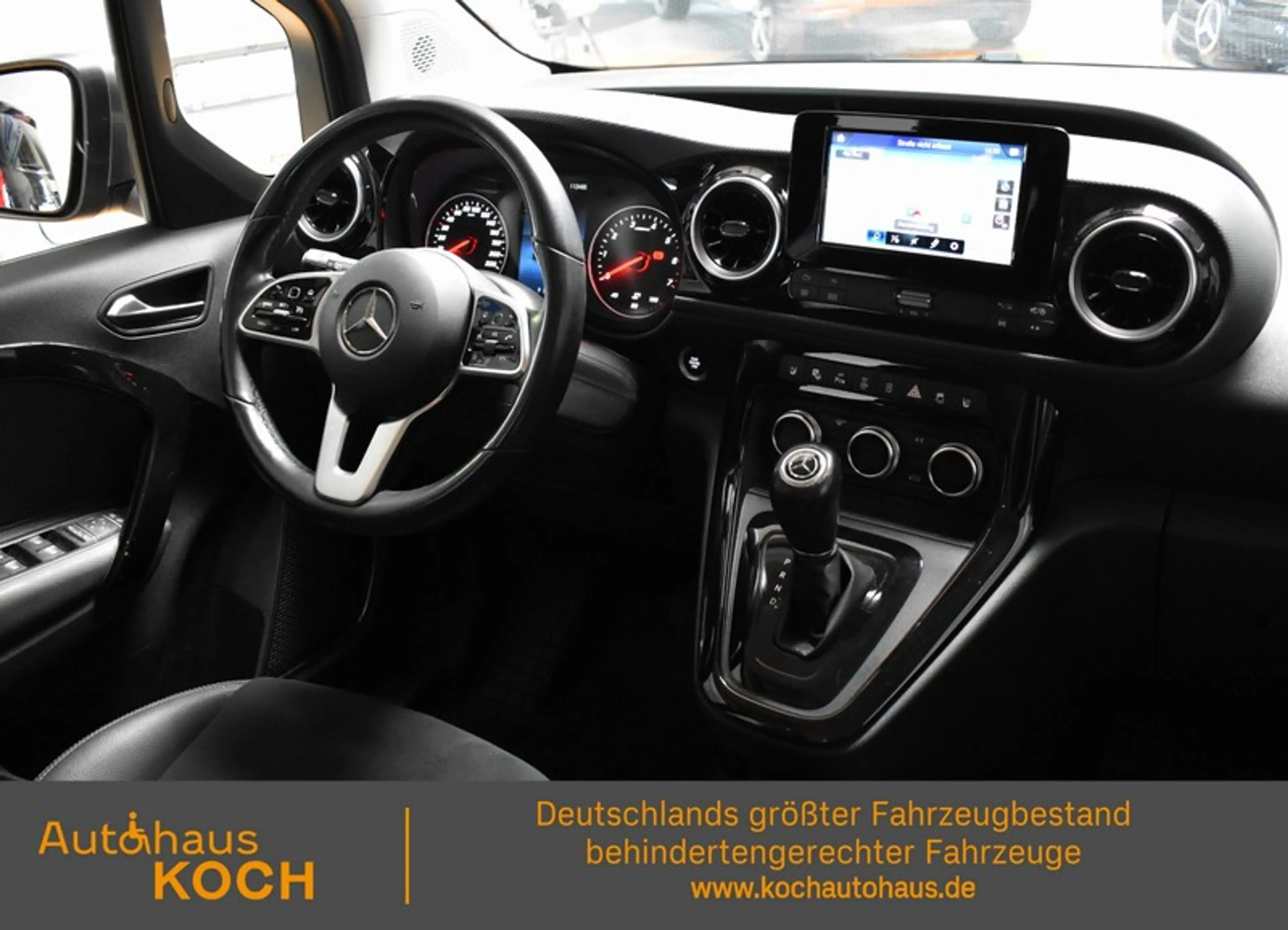 Mercedes-Benz T-Class 180 Style rollstuhlgerecht — photo 14