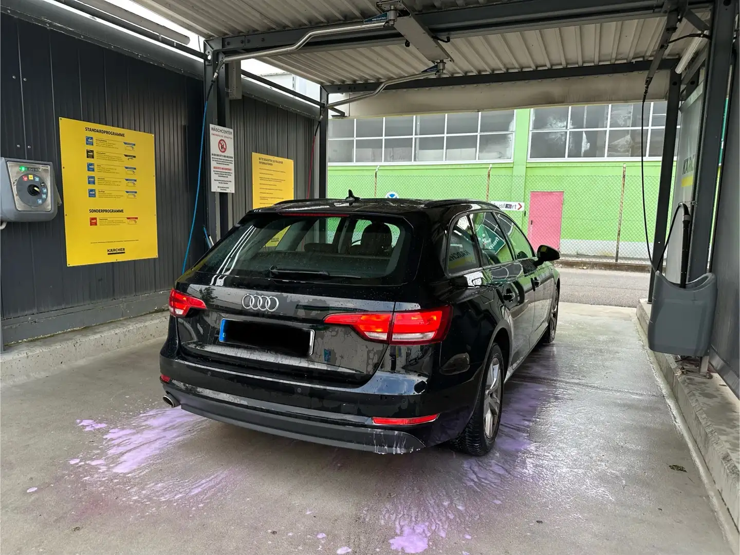 Audi A4 A4 35 2.0 TDI Avant Kombi Limo Schwarz - 2