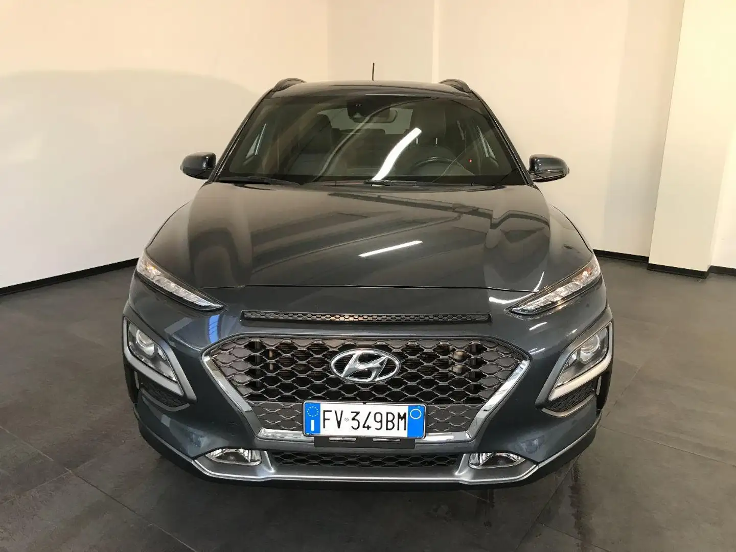 Hyundai KONA 1.6 CRDI 115 CV Xpossible Grigio - 2