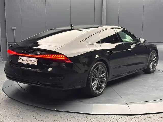 Audi A7 view 5