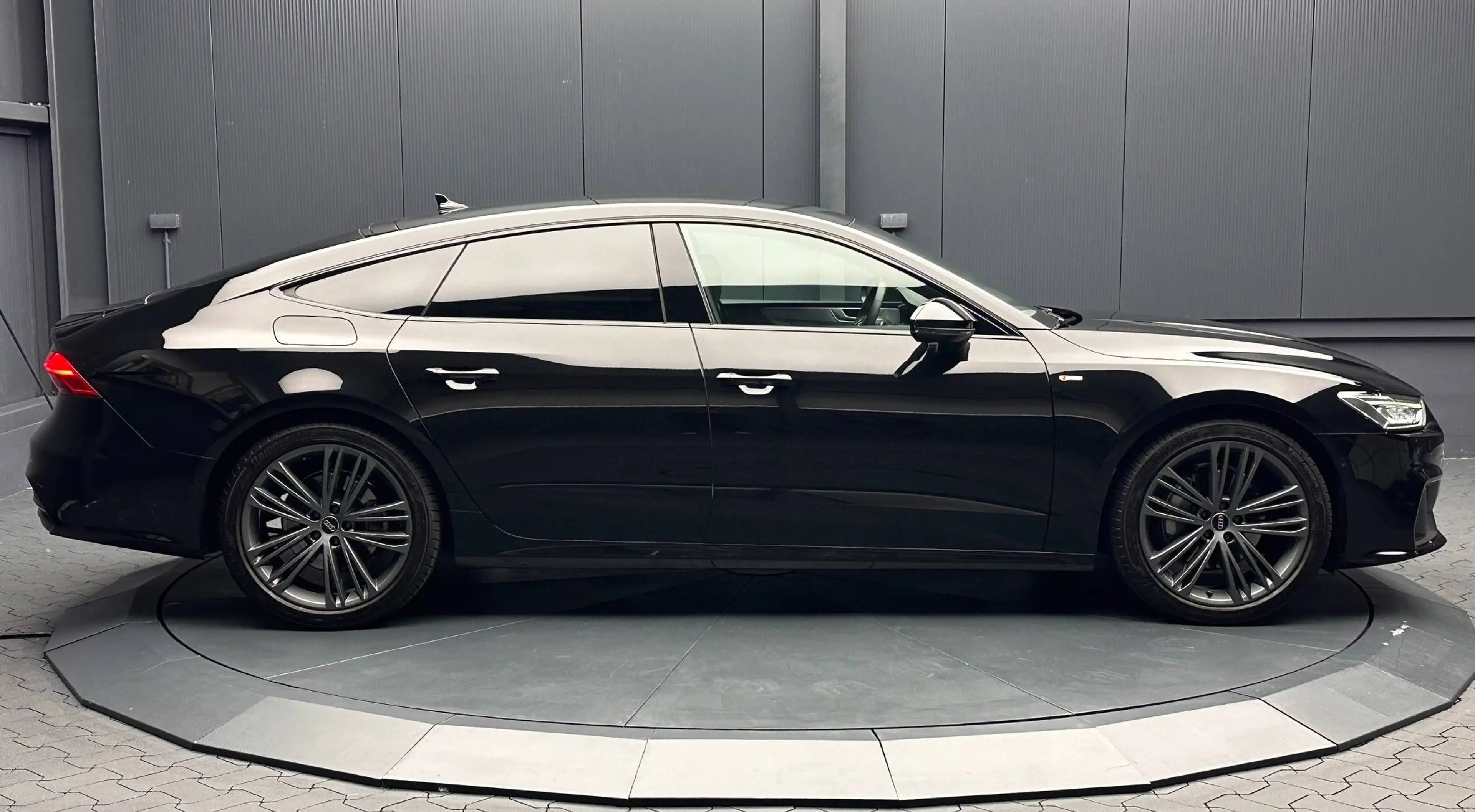 Audi A7 Sportback 45 TFSI quattro S-Line *Optik-Paket*B&O*20Zoll* — photo 6