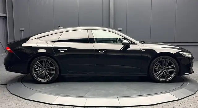 Audi A7 view 6