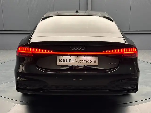 Audi A7 view 4