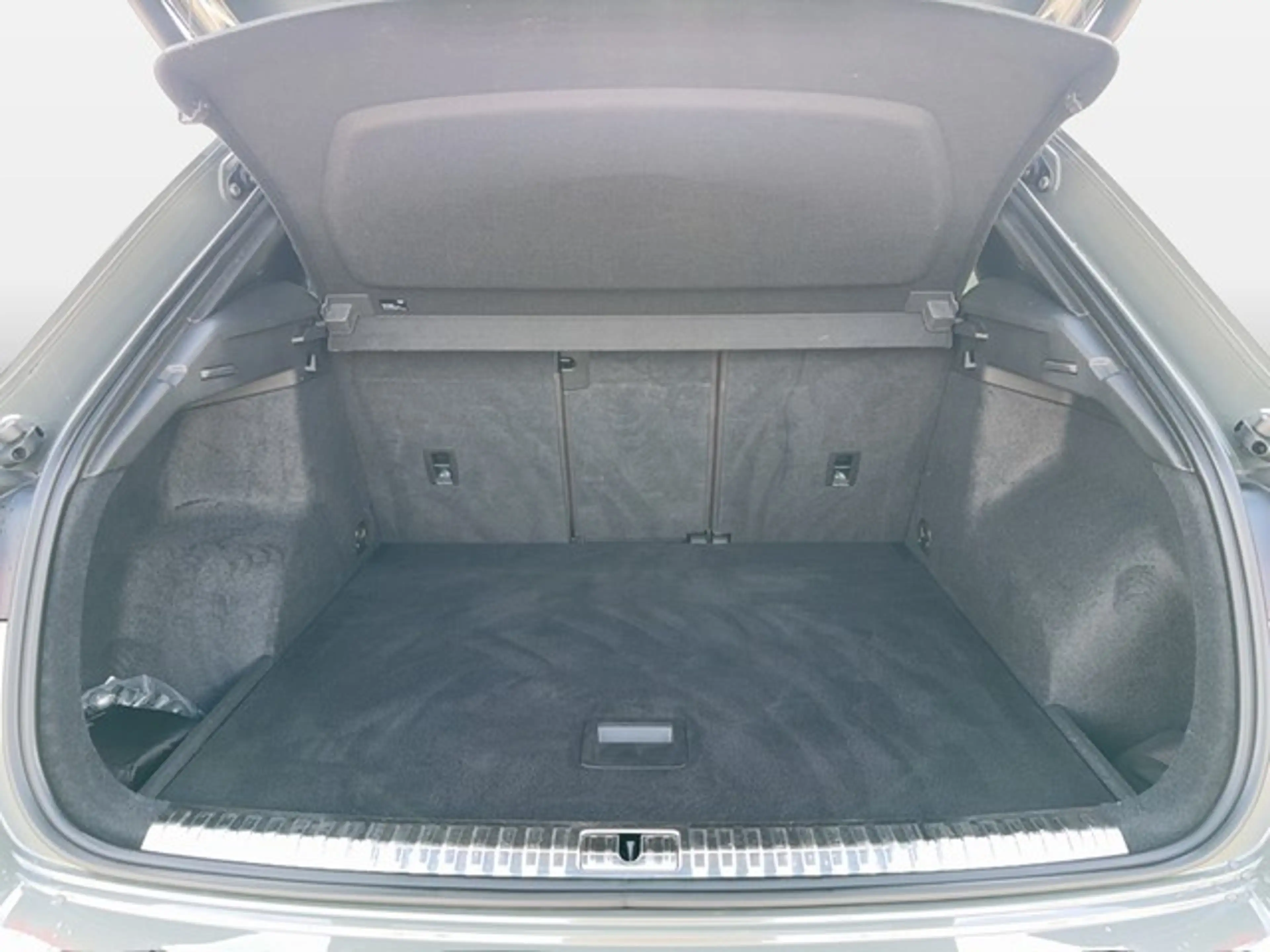 Audi Q3 35 2.0 TDI advanced Matrix LED*PDC*ACC*Sitzhzg* — photo 14