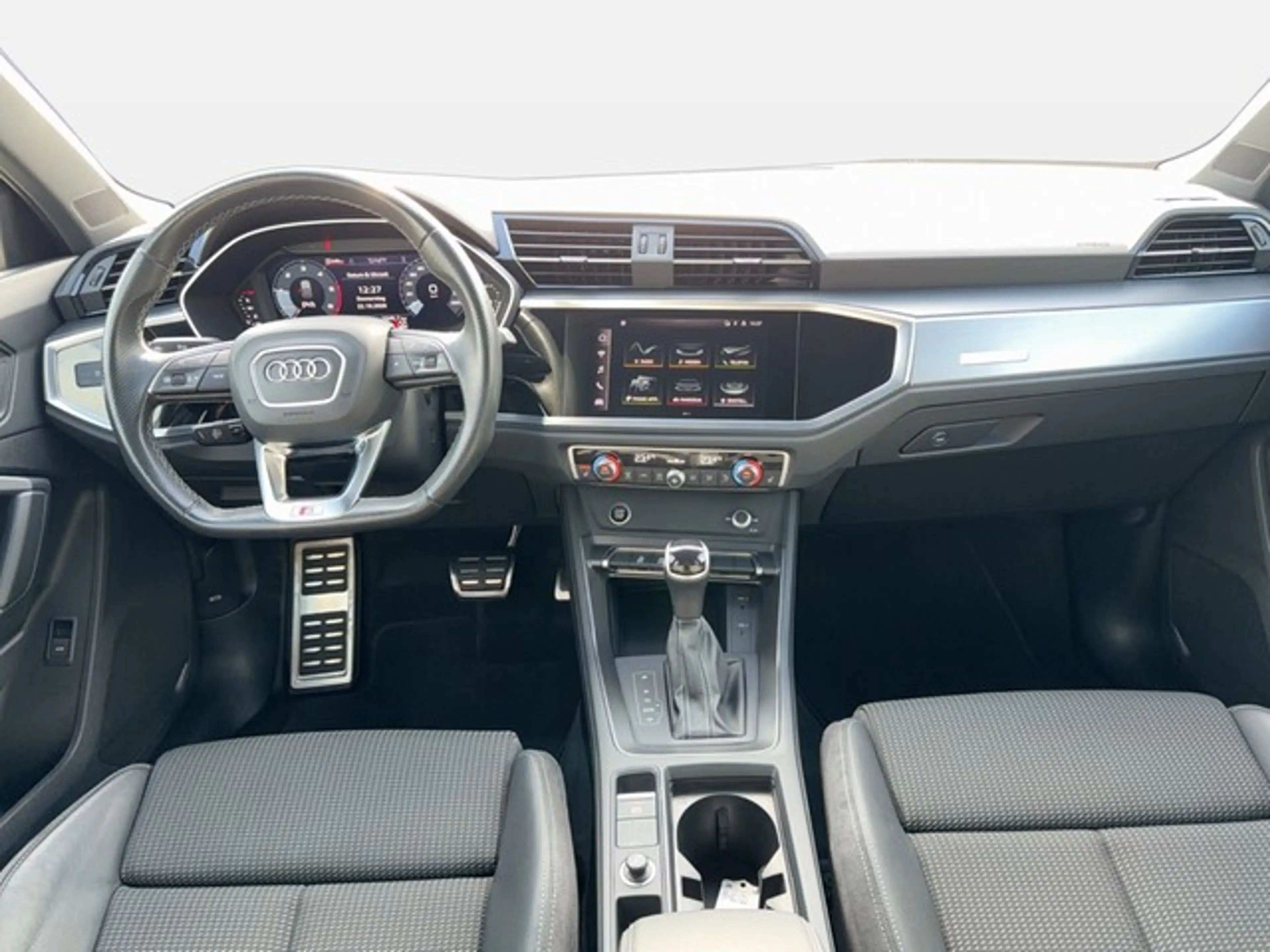 Audi Q3 35 2.0 TDI advanced Matrix LED*PDC*ACC*Sitzhzg* — photo 12