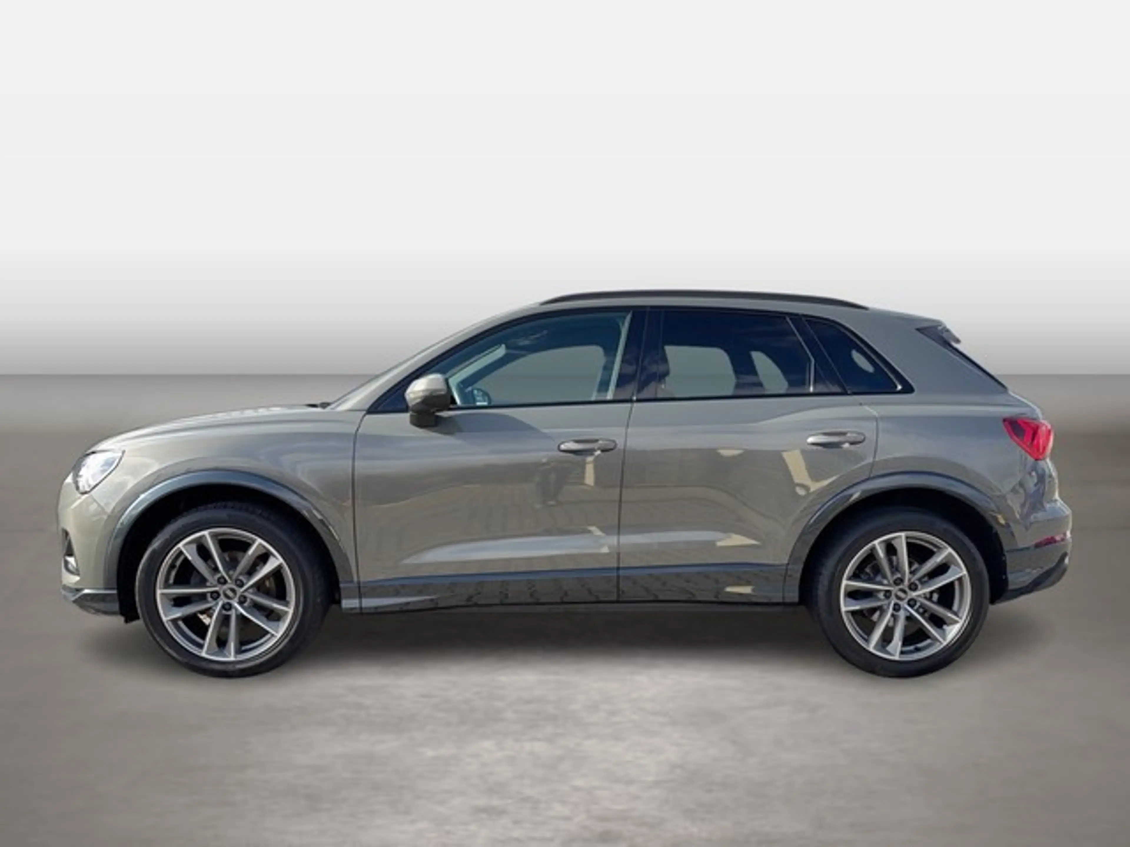 Audi Q3 35 2.0 TDI advanced Matrix LED*PDC*ACC*Sitzhzg* — photo 2