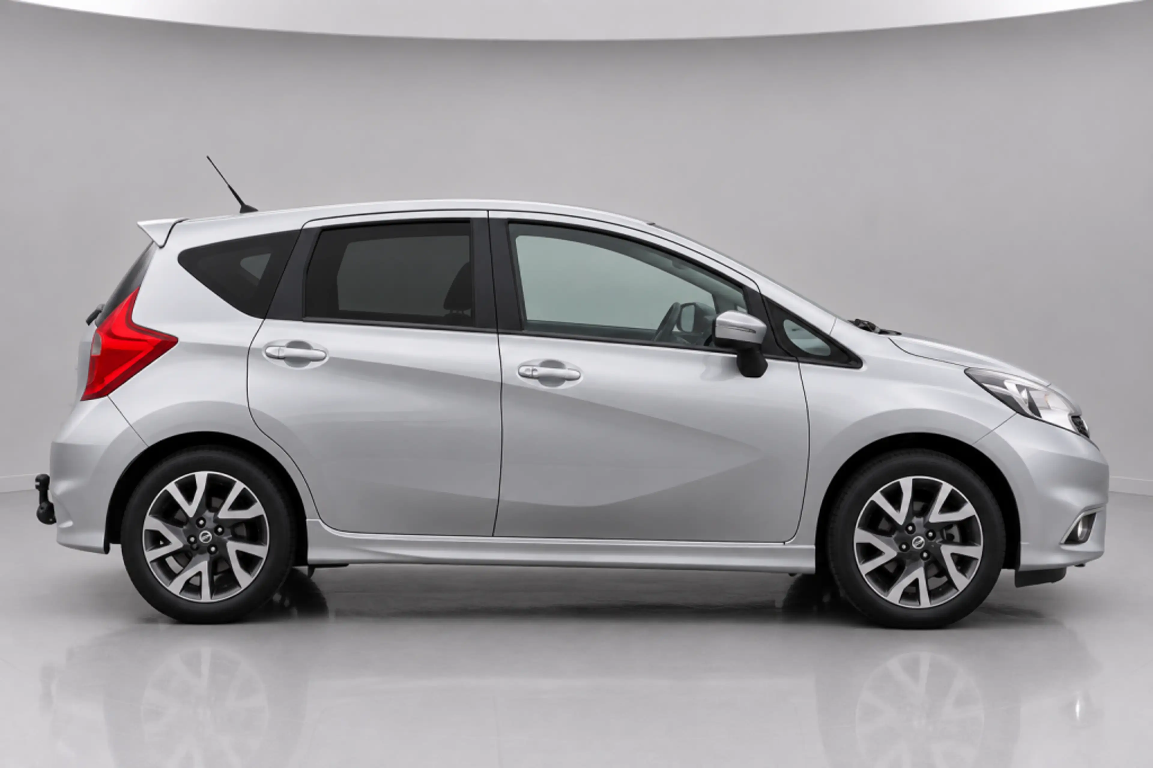 Nissan Note 1.2 DIG-S Tekna — photo 6