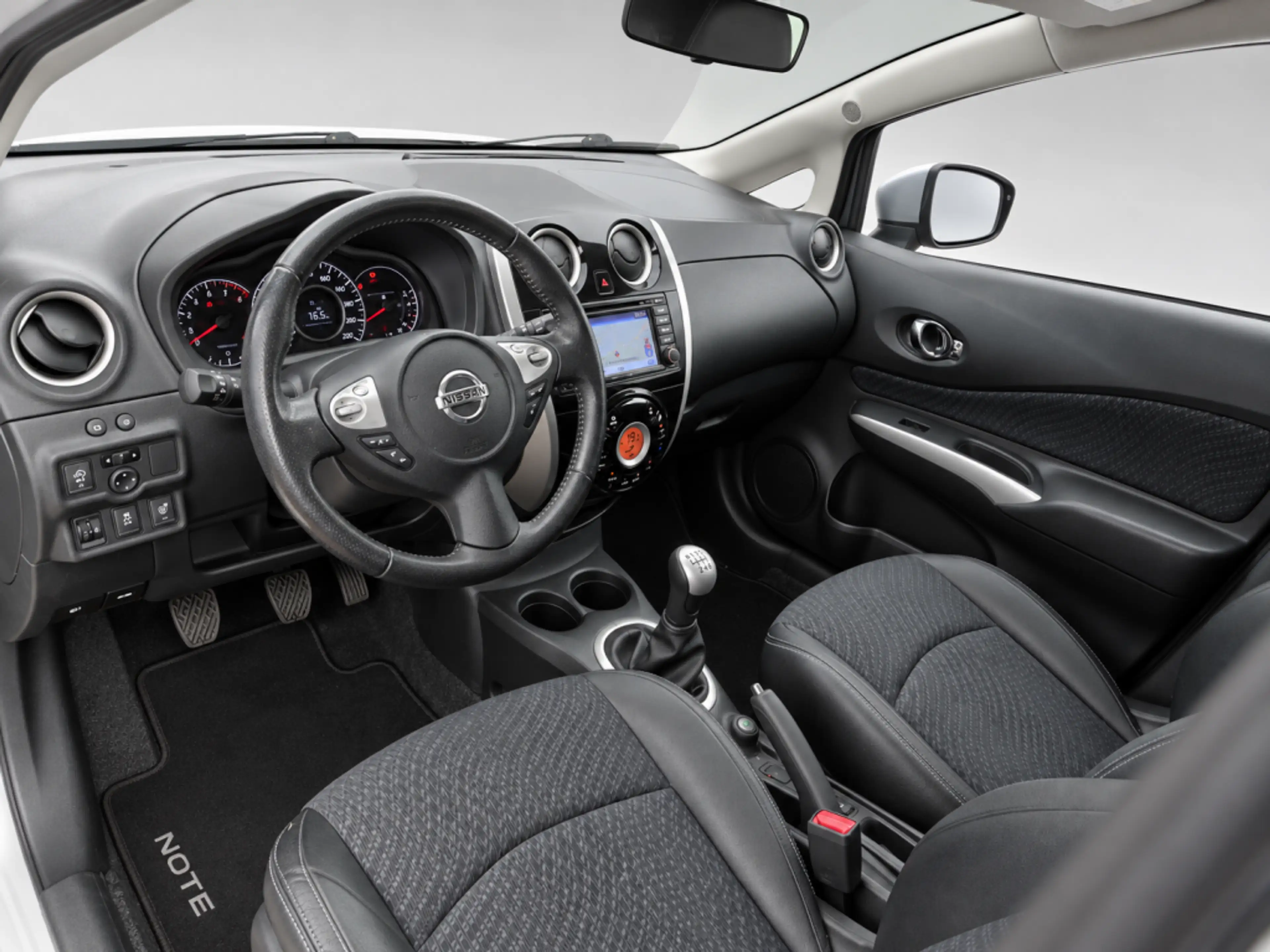 Nissan Note 1.2 DIG-S Tekna — photo 4