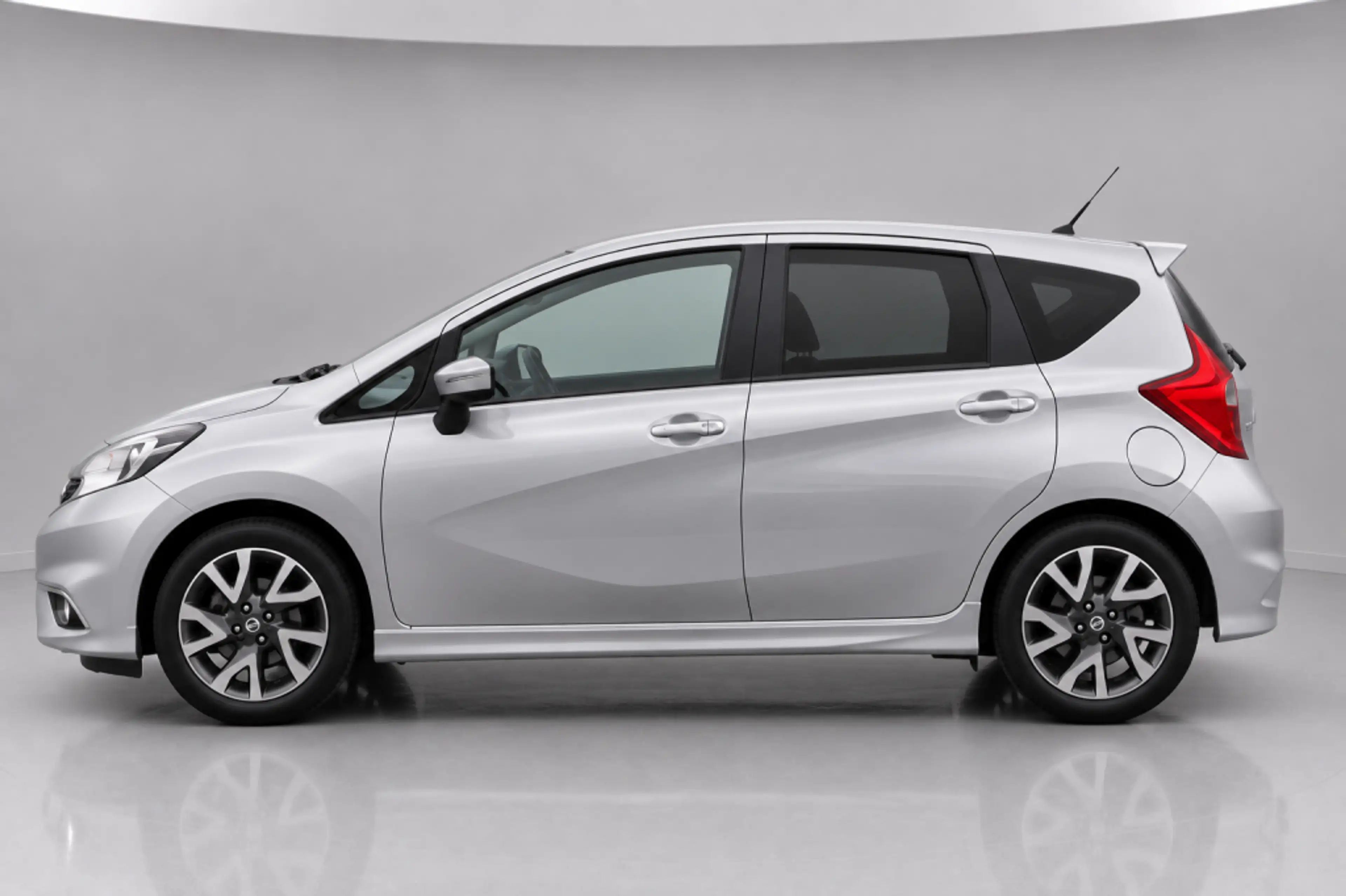 Nissan Note 1.2 DIG-S Tekna — photo 7