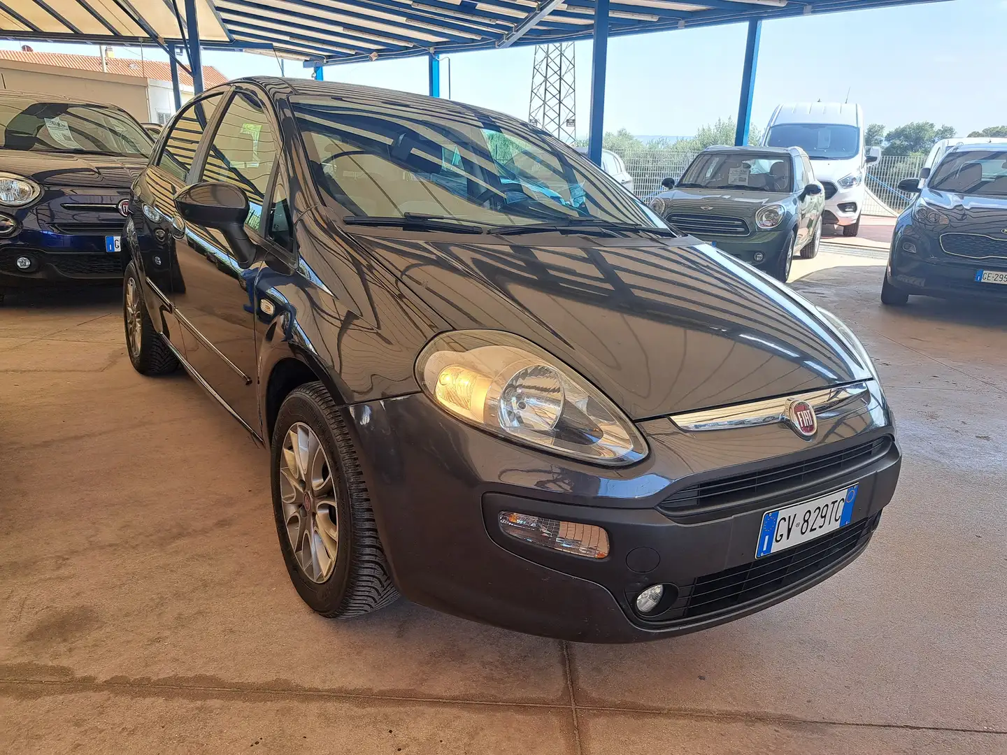 Fiat Punto Evo Punto EVO 1.3 M.Jet 85CV 5 porte Grau - 1