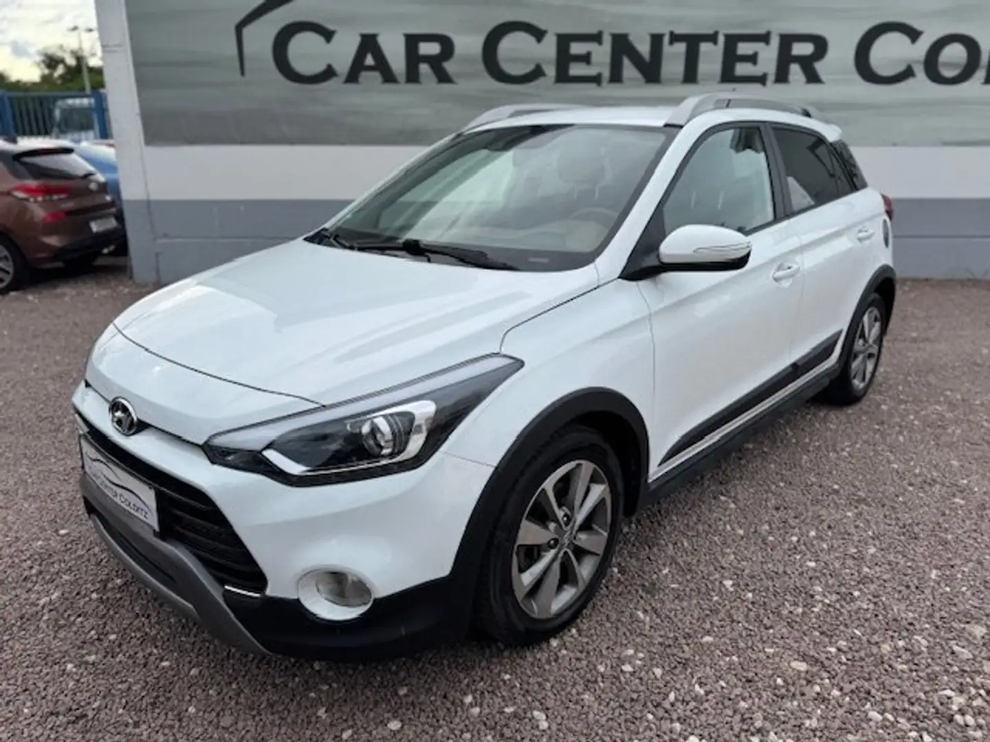 Hyundai i20 20 1.0 T-GDI 74kW Active*2Hd*Assist*SHZ*PDC* Blanc - 2