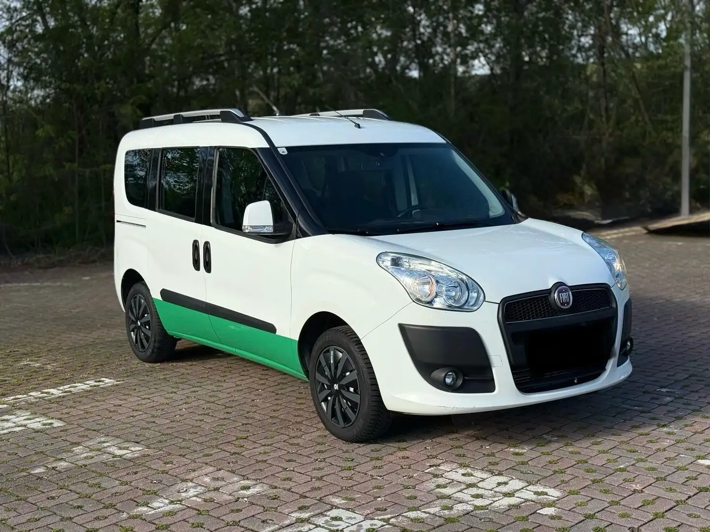 Fiat Doblo 1.4 tjt natural power Emotion 120cv - 2