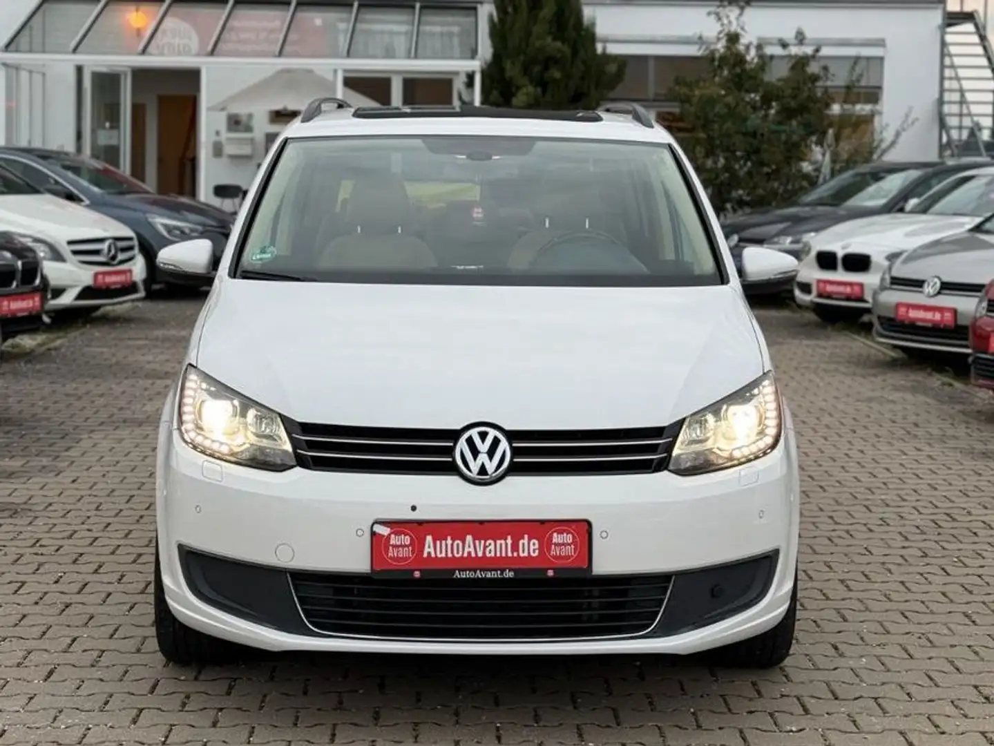 Volkswagen Touran 1.4TSI AUTOMATIK*PANORAMA*EcoFuel*SHZ*AHK Weiß - 2