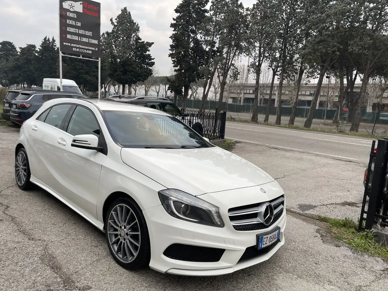 Mercedes-Benz A 180