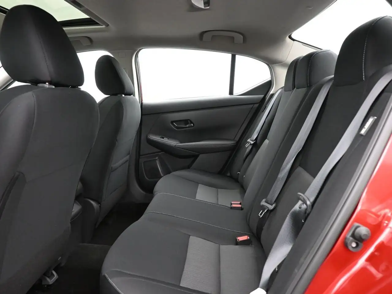 Nissan Sentra снимка Nissan Sentra